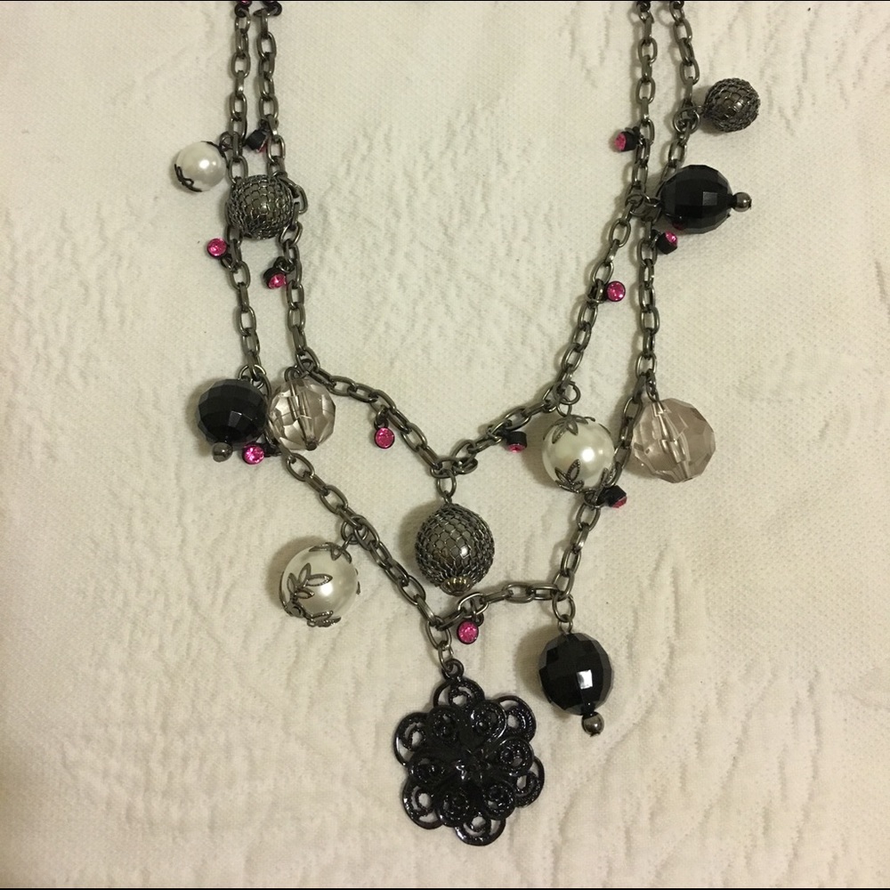 NWOT black layered pearl and rhinestone necklace